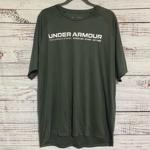 Under Armour  Performance Men's 2XL Loose Coupe Lache Suelto Black Short Sleeve